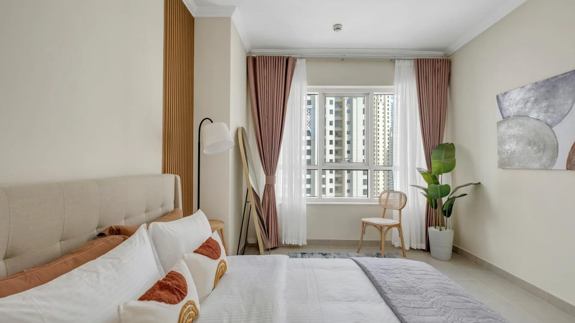 Dubai Marina Promenade 1Br Apartment With Pool Near Jbr